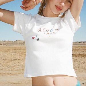 Realisation par real love baby tee